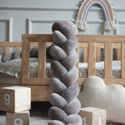 Sengerand, 3-strenget fletning- Dove Grey fra Hemmingsen Kids