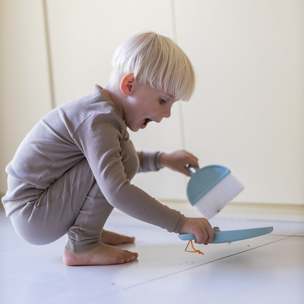 Rengøringssæt til børn fra Hemmingsen Kids, billede 2