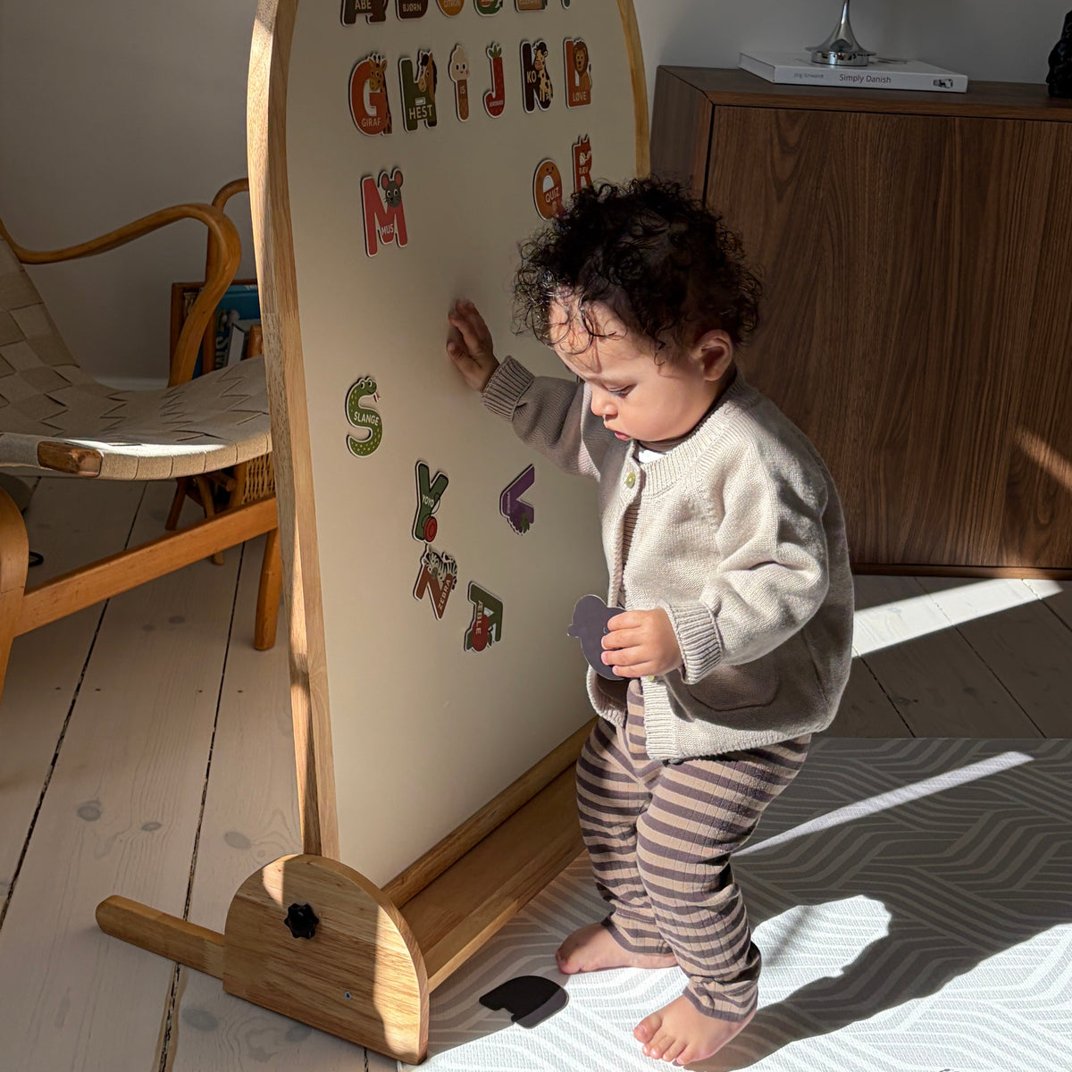 Holder til magnettavlen fra Hemmingsen Kids, billede 4
