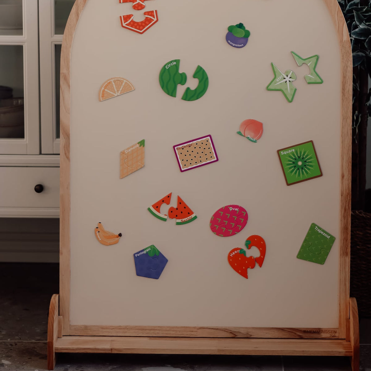 Magnet Frugt og former- Engelsk fra Hemmingsen Kids, billede 3