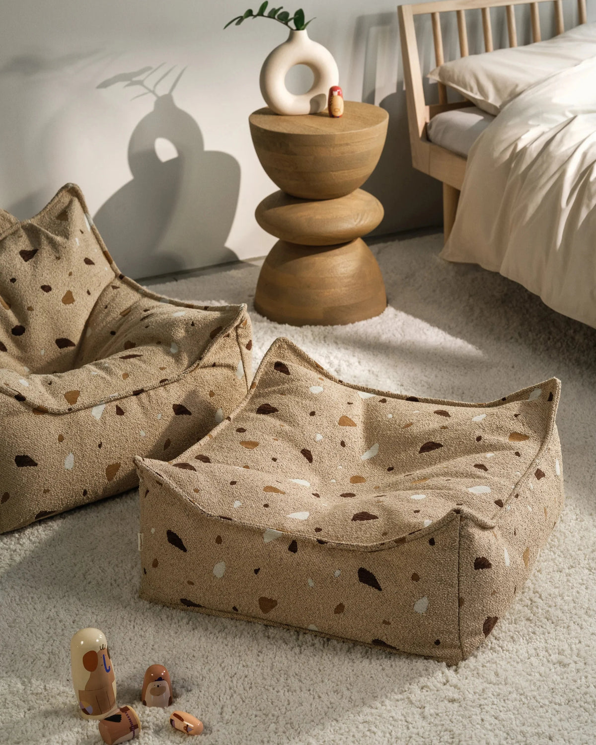 Wigiwama Firkantet puf, Terrazzo Sand (2)