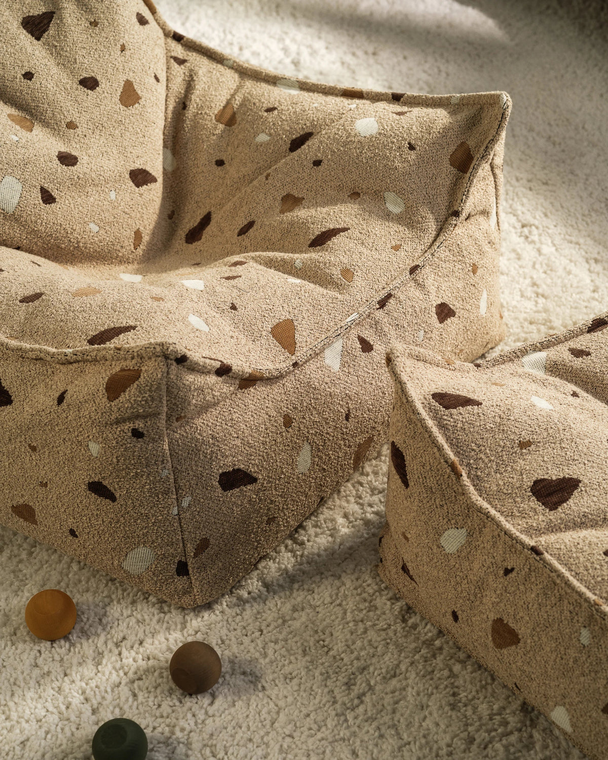 Wigiwama Firkantet puf, Terrazzo Sand (3)
