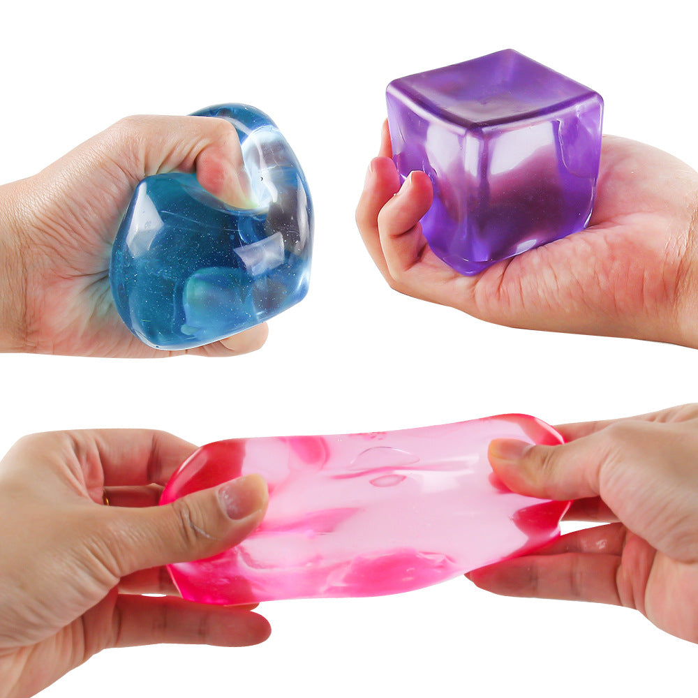 Squishy Ice Cube – Blød Stressbold med Isterning-look fra Hemmingsen Kids
