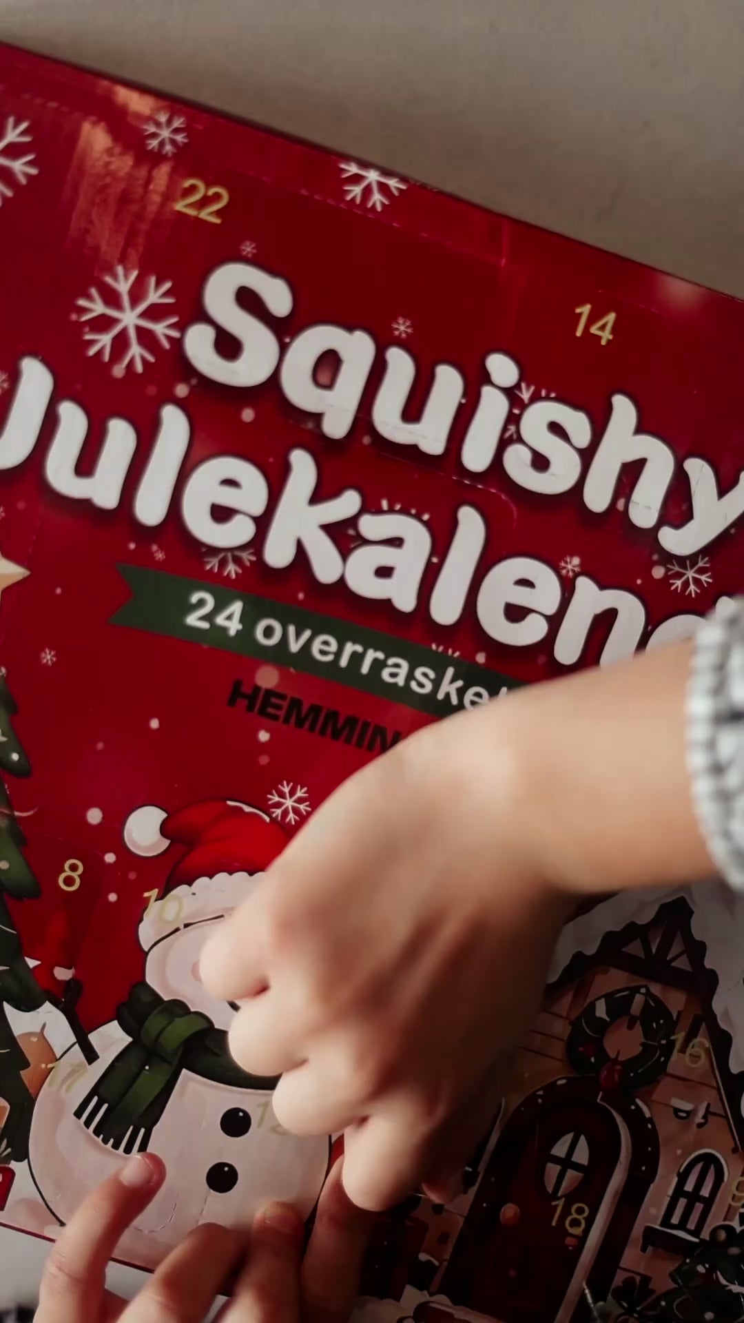 Indlæs video: Squishy Julekalender 24 overraskelser FORUDBESTILLING.